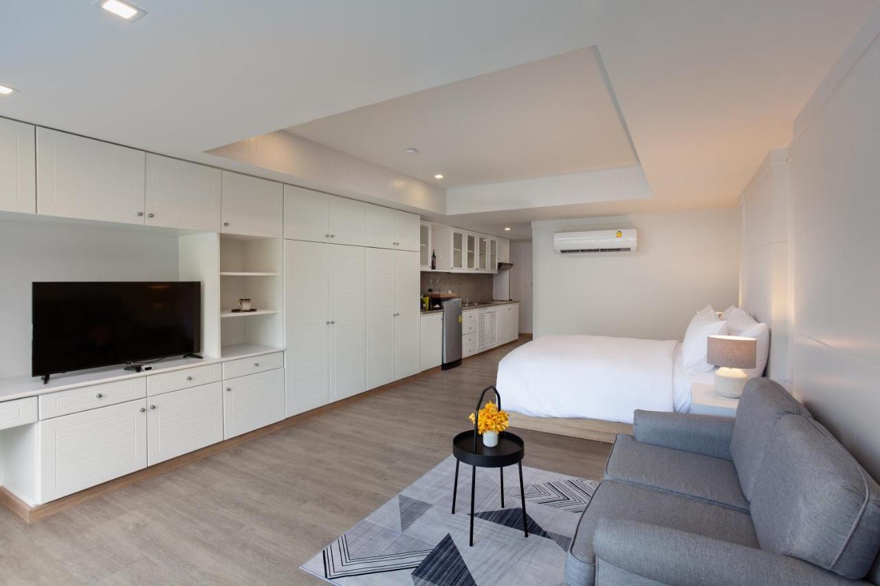Anona Beachfront Phuket Resort-sha Extra Отель Patong