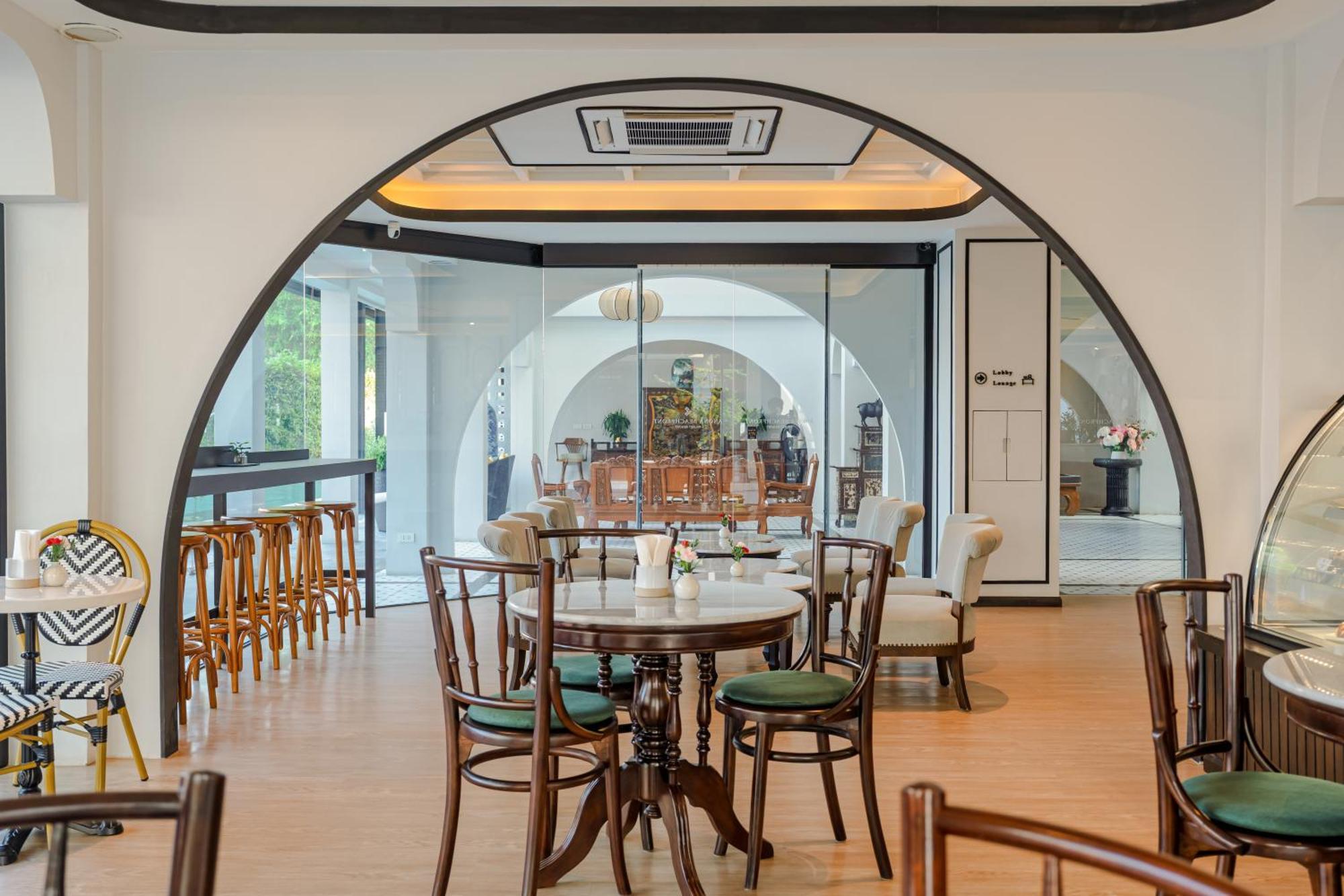 Anona Beachfront Phuket Resort-sha Extra 酒店 Patong